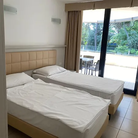 Aparthotel Al Bosco 4*